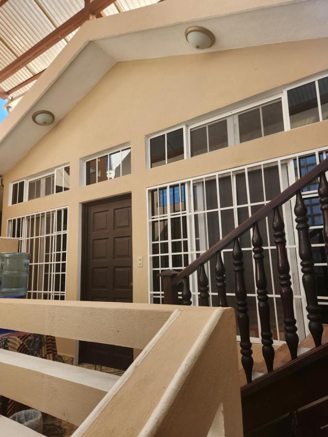 Hotel Casa De Don Francisco فلوريس المظهر الخارجي الصورة